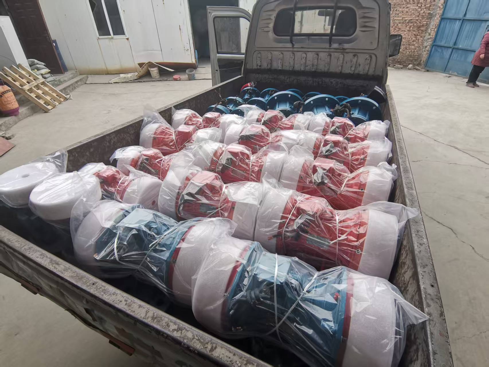 新鄉(xiāng)市三江振動(dòng)機(jī)械有限公司提供各種型號(hào)振動(dòng)電機(jī)